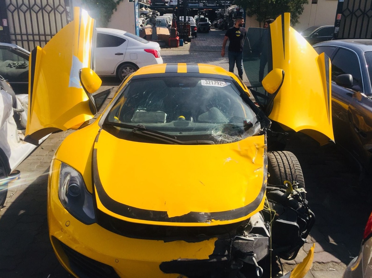 McLaren MP4-12C Spider used body parts