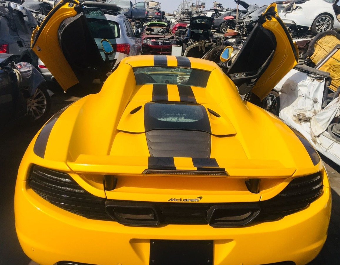 McLaren MP4-12C Spider used body parts