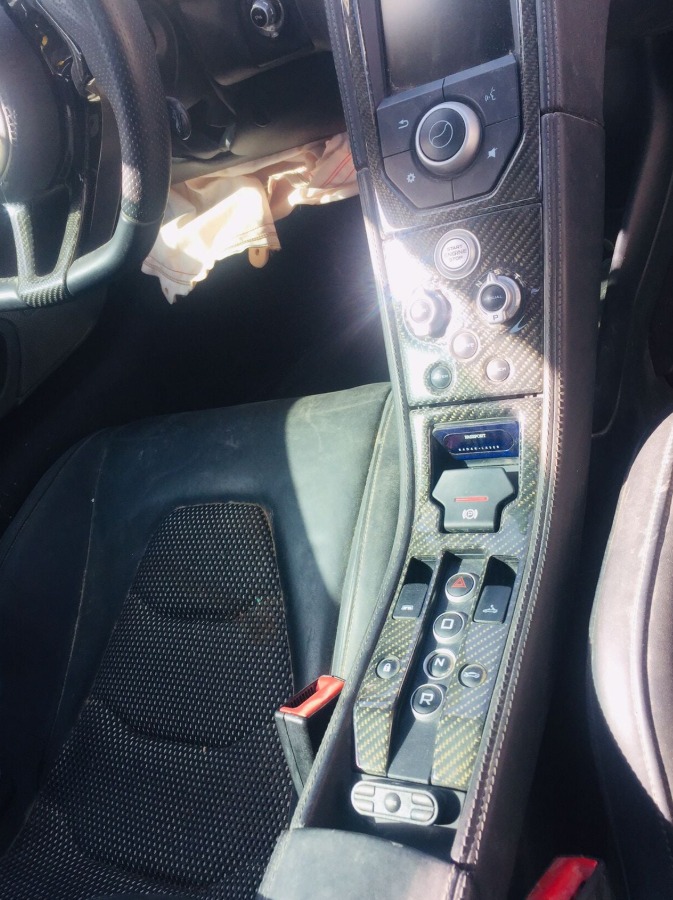 McLaren MP4-12C Spider used body parts