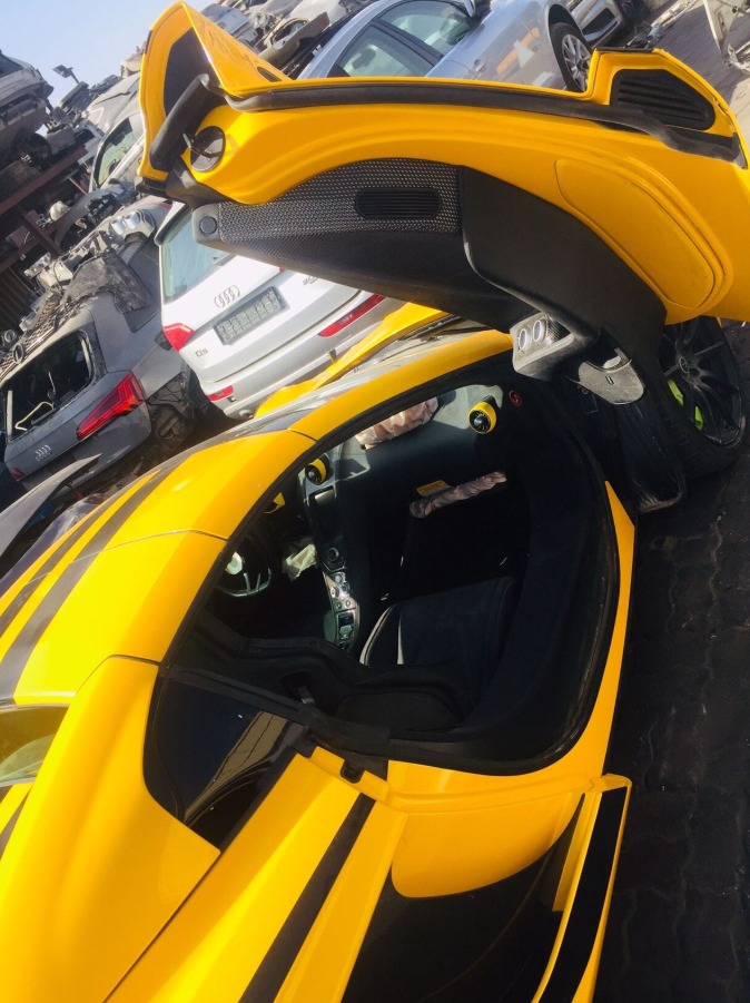 McLaren MP4-12C Spider body parts