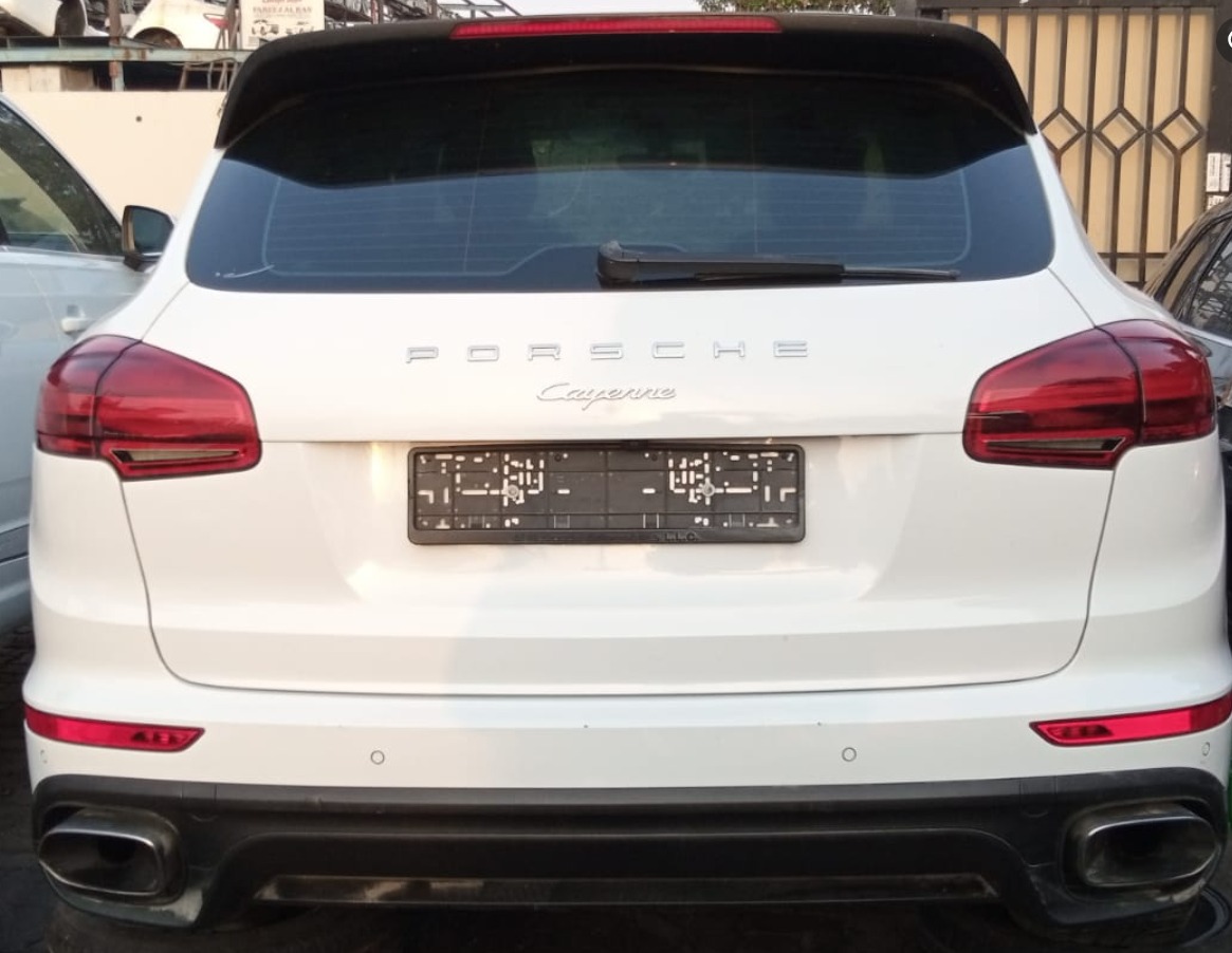 Porsche Cayenne 958.2 (2017 Facelift) original used body parts